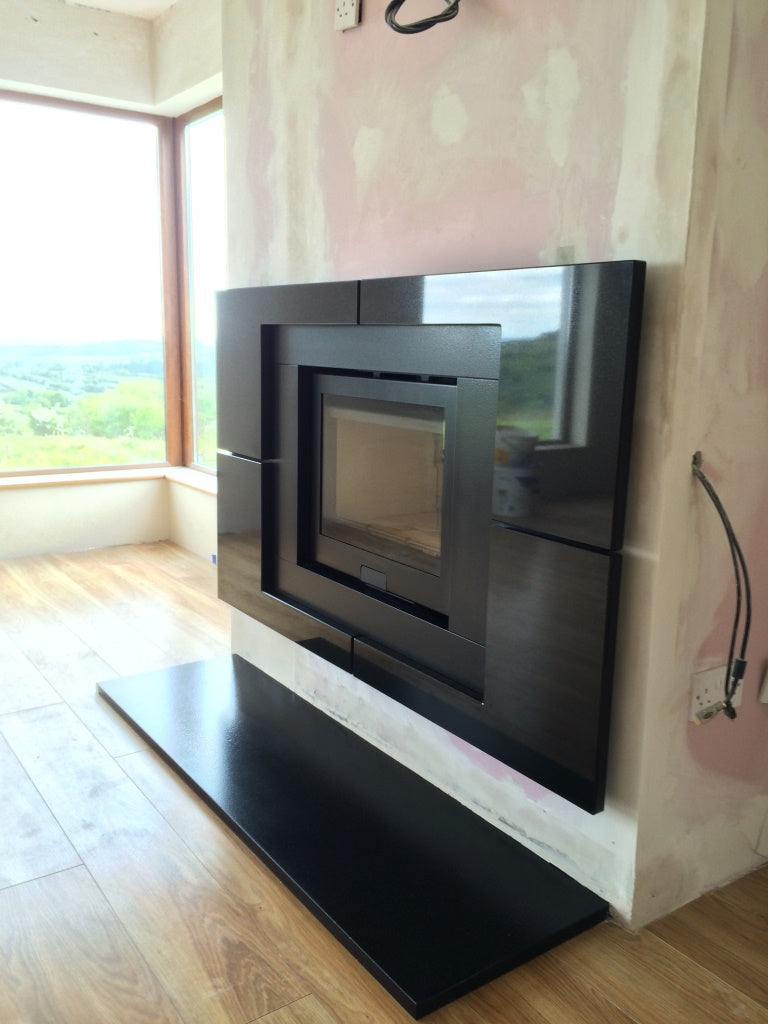 Dilusso R6 with Bespoke Verso Fireplace — Spratt Fireplaces